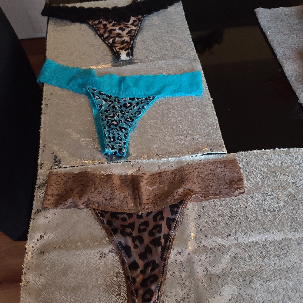 3 pair leopard print thongs